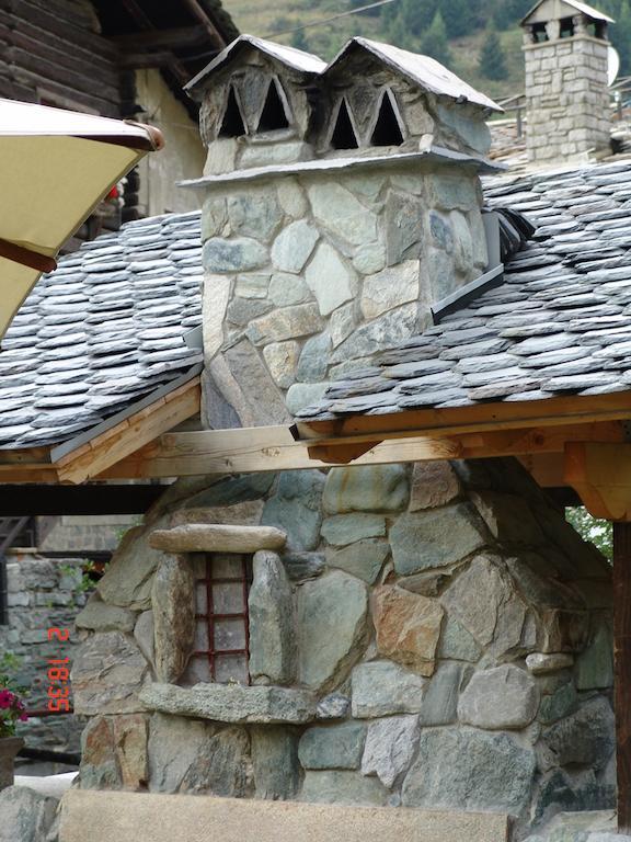 Hotel Castor Champoluc Bagian luar foto